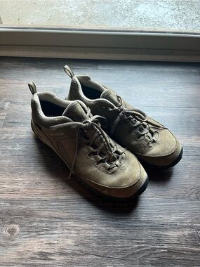 Vasque Tan Hiking Shoes